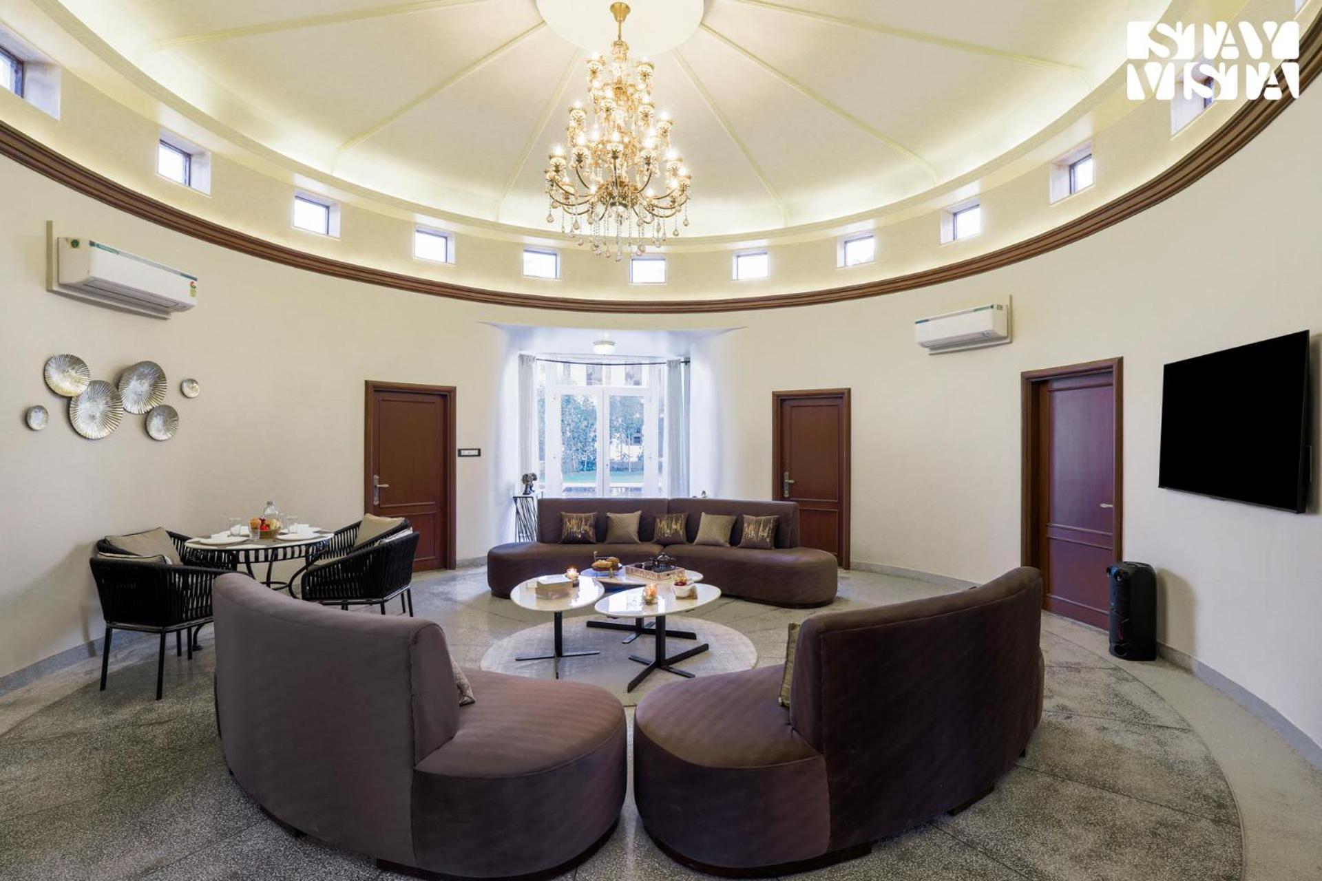Villa Stayvista's Mystic Castle With Terrace, Swimming Pool, Lawn With Gazebo *